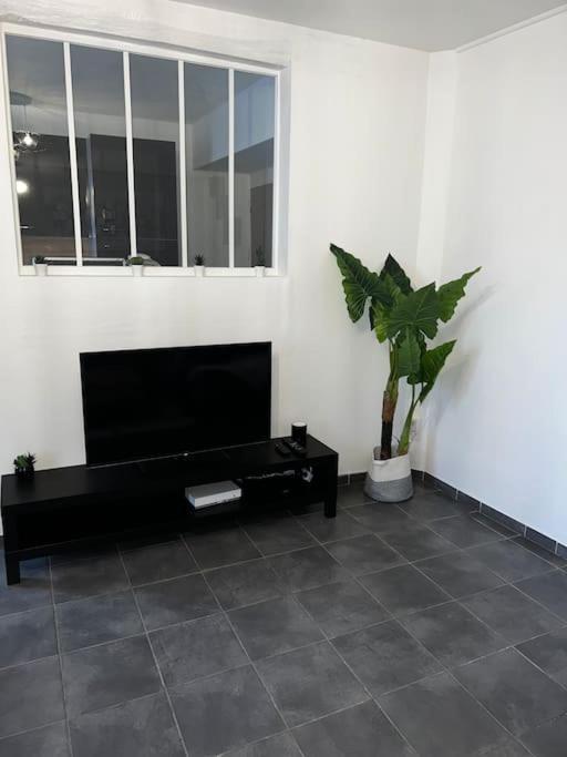 Appartement Cocooning เอแปร์เน ภายนอก รูปภาพ